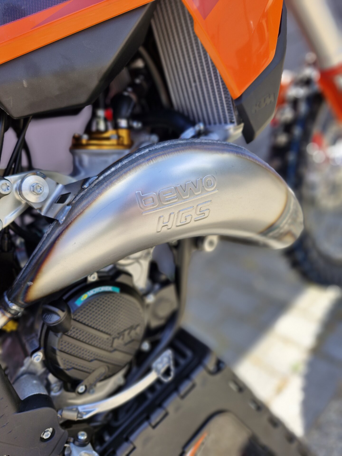 HGS BEWO UITLAAT HGS, FMF, PPS, UITLAAT, YZ, KTM, 125CC, CROSS, TUNING, VHM, PPS, FMF,