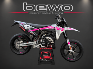 FANTIC XM 50 Motard LIMITED PINK EDITION 2026